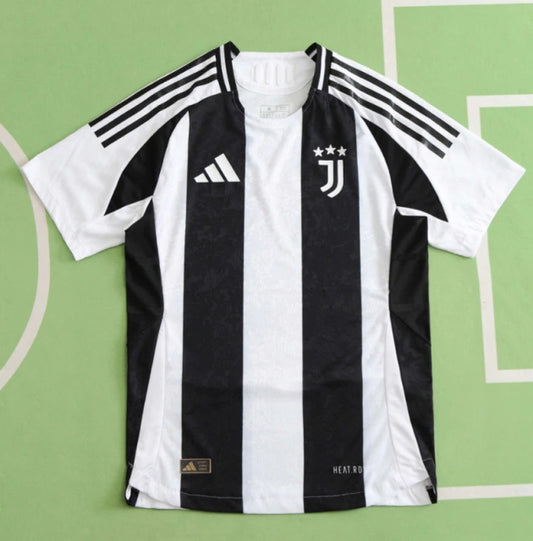 Juventus 24/25 Home Kit