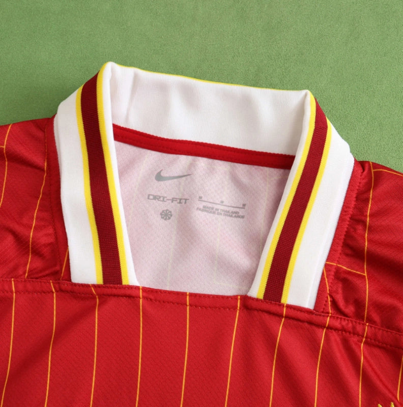 24/25 Liverpool Home Kit Fan Version
