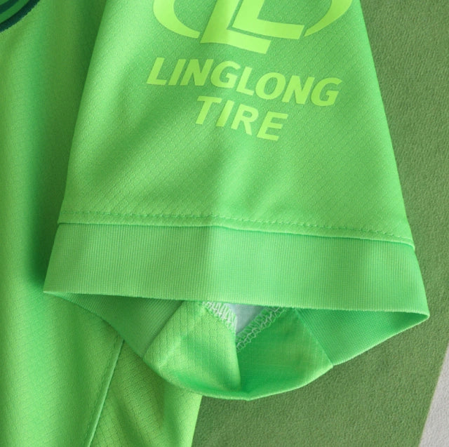 Wolfsburg 24/25 Home Kit